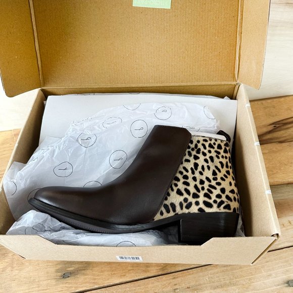 Journee Signature Womens Shalece Bootie‎ Leather Cowhair Cheetah Leopard Western - Picture 3 of 12